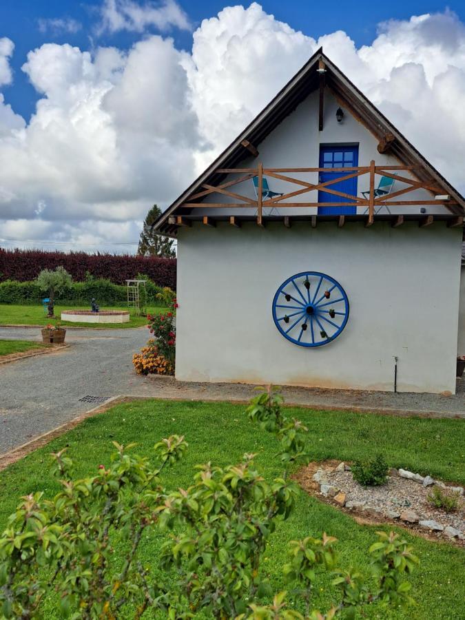 La Suite De Louane Grumesnil Exterior photo